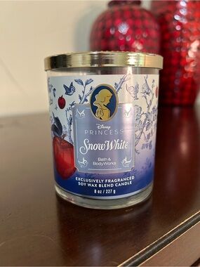 Bath & Body Works x Disney Princess Snow White Single Wick Candle